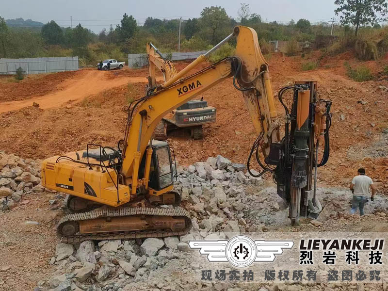 礦山液壓鑿巖機(jī)
